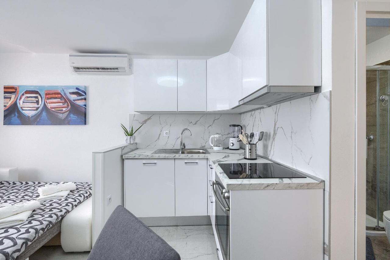 Studio Apartman Luka 波梅尔 外观 照片